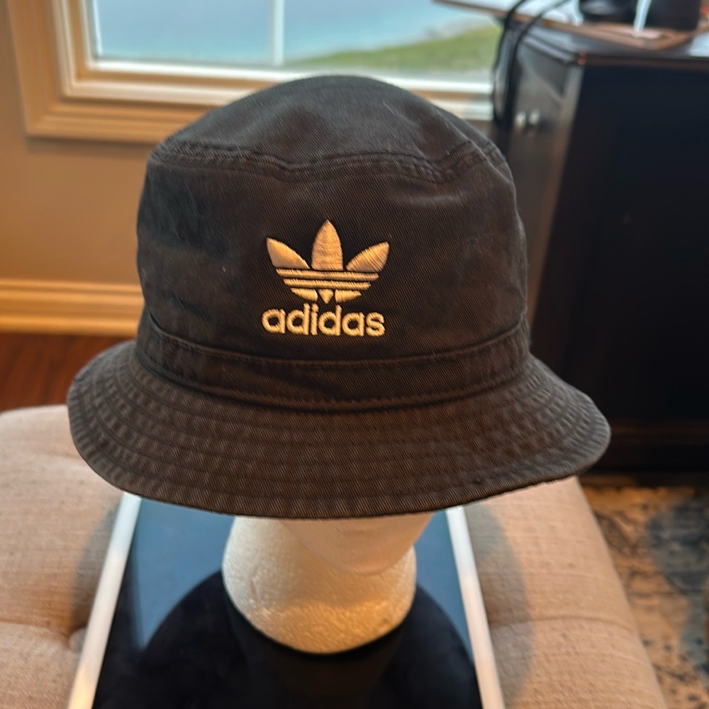 Adidas Bucket Hat